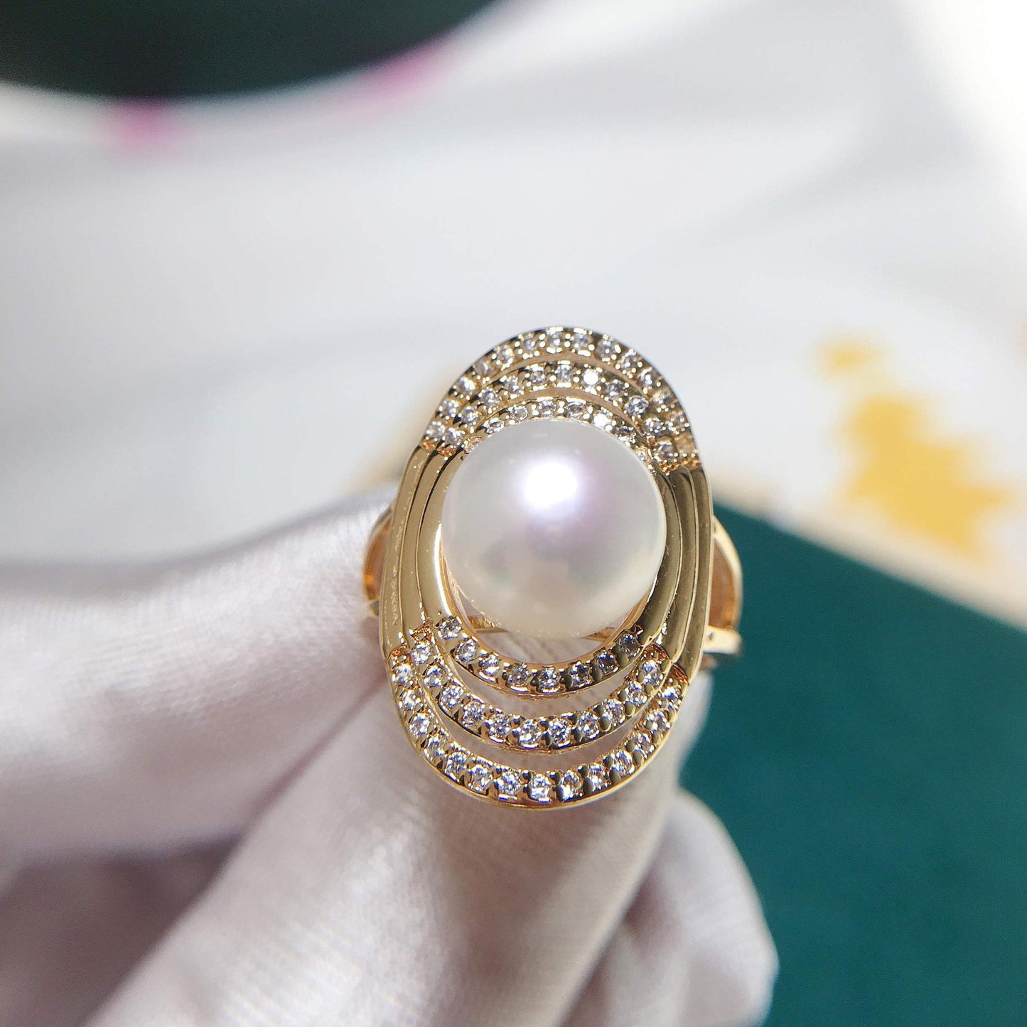 Luxurious Oval Layers Freshwater Pearl Ring
