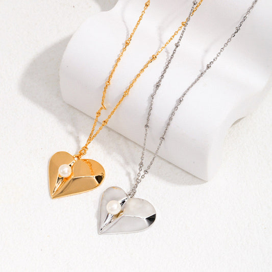 Pearl in Heart Modern Necklace -18kGold on Silver