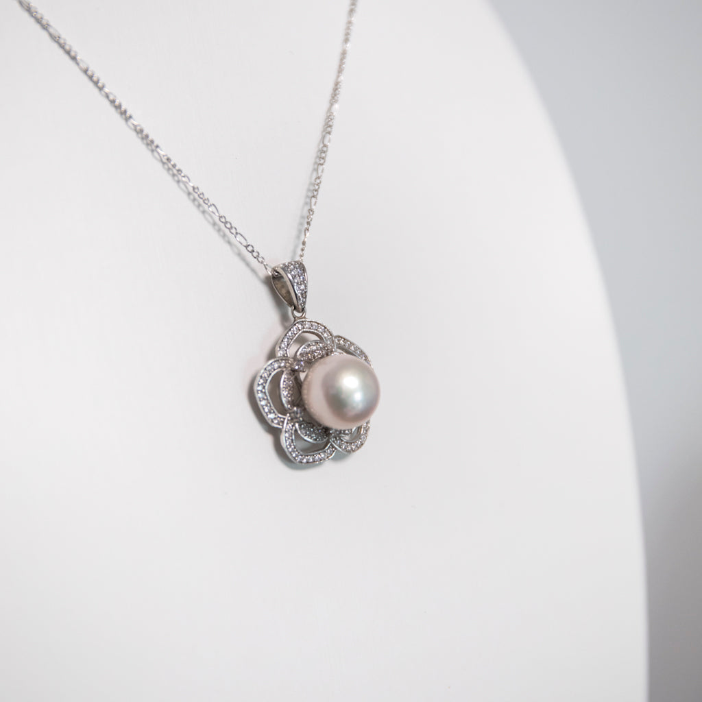 AAA Pearl on Zircon Peach Blossom Petal Necklace