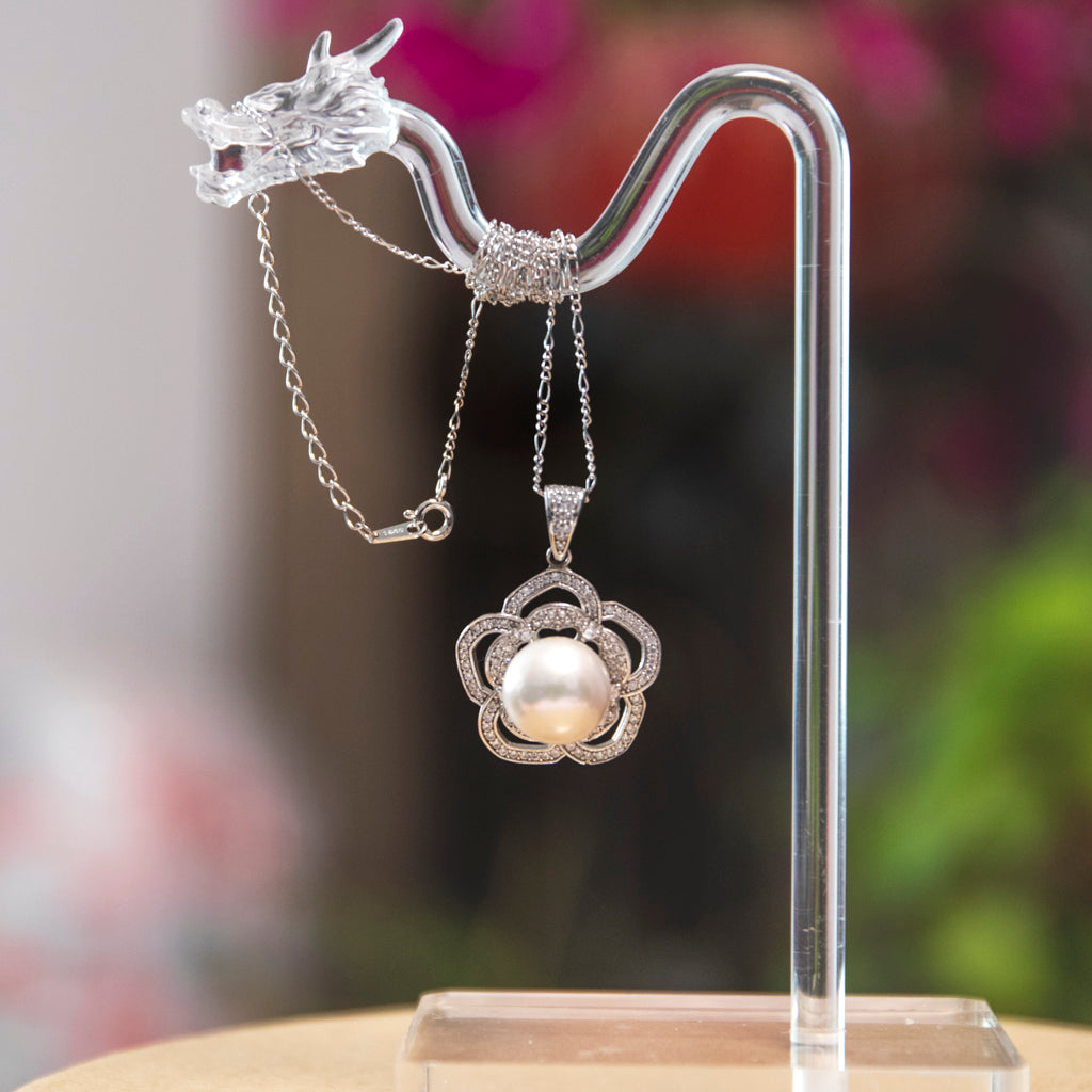 AAA Pearl on Zircon Peach Blossom Petal Necklace