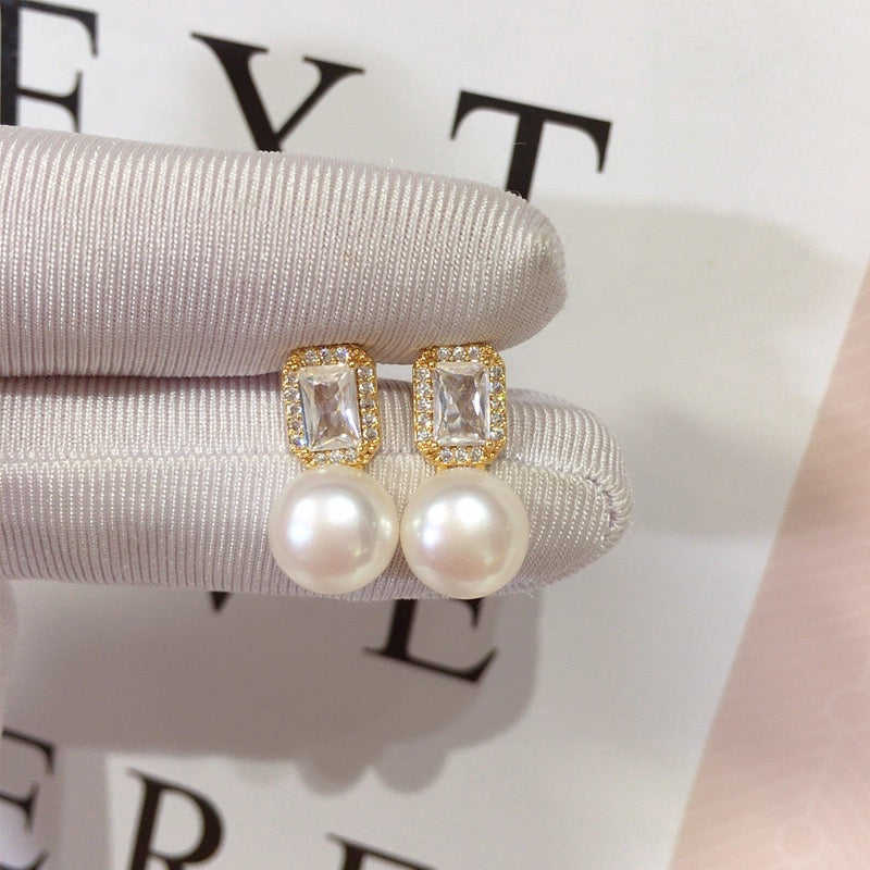 Luxury Square Zircon Freshwater Pearl Stud Earrings