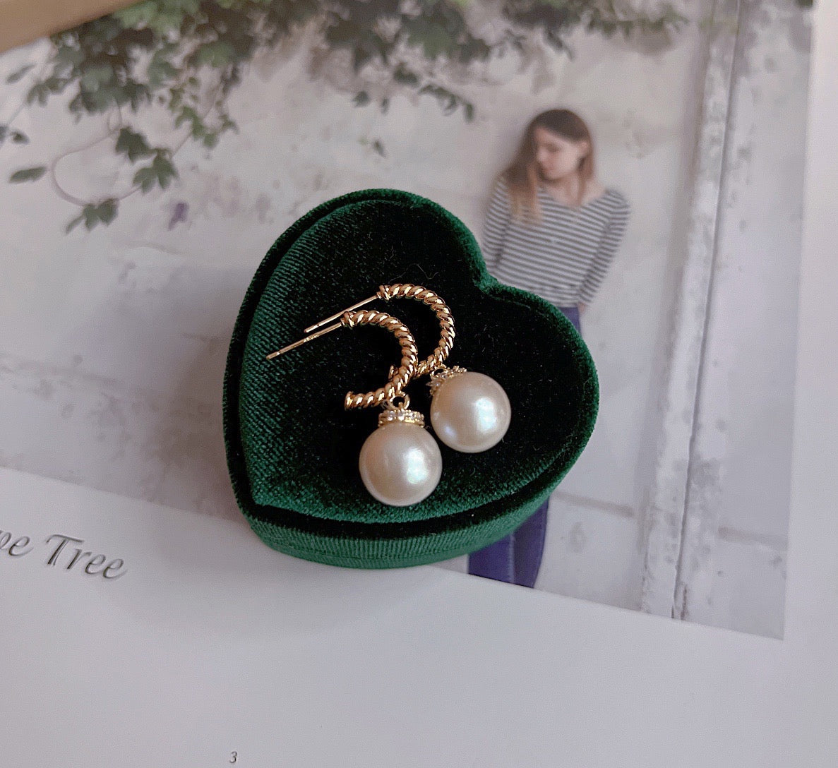 Classic Tiwsted Circle Pearl Earrings