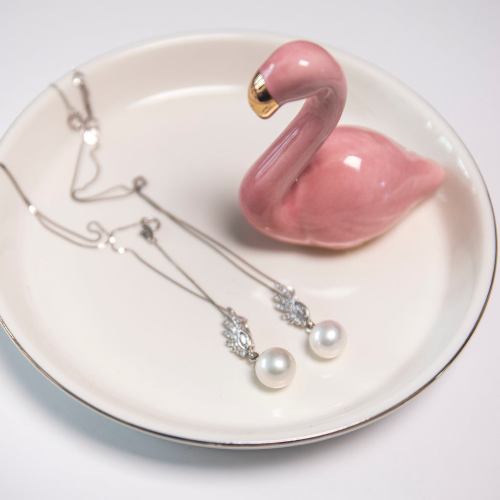 Single Wing Angel AAA Lustrous Pearl Necklace