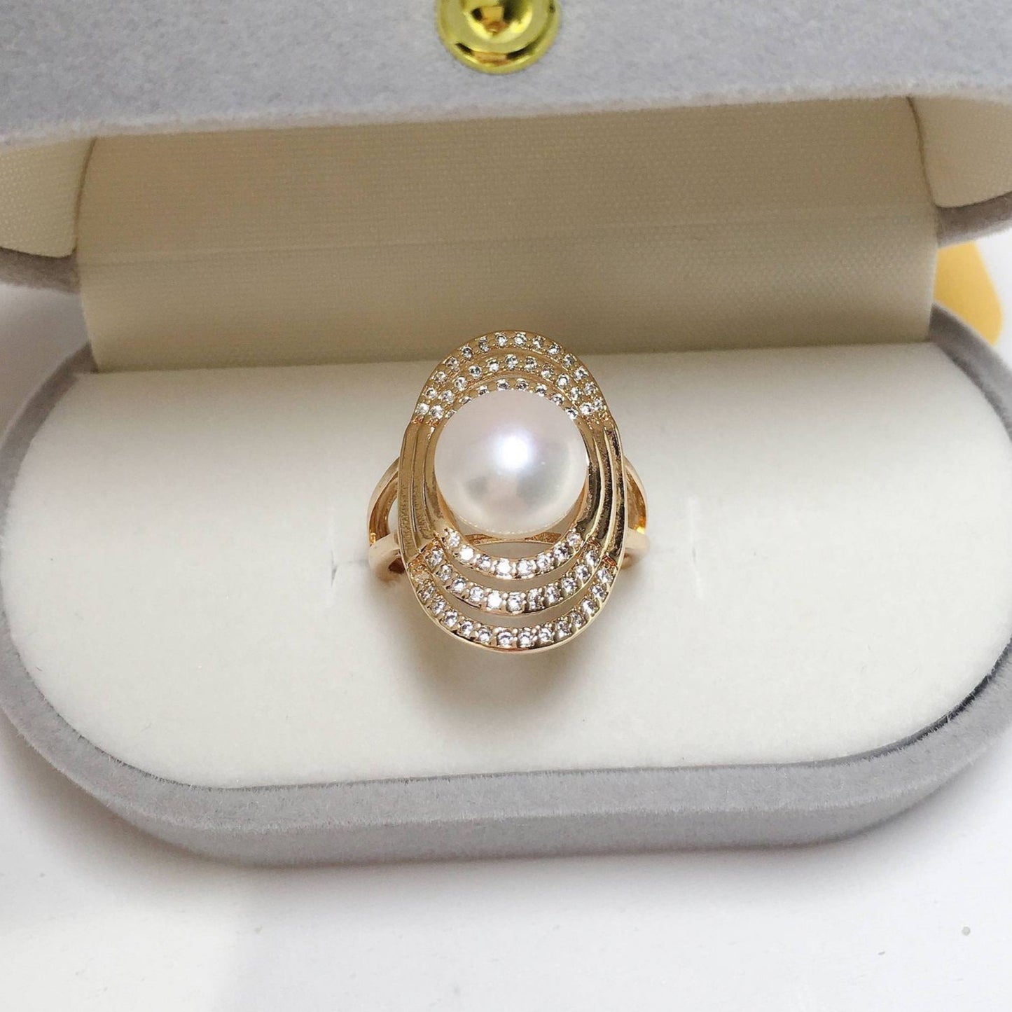 Luxurious Oval Layers Freshwater Pearl Ring