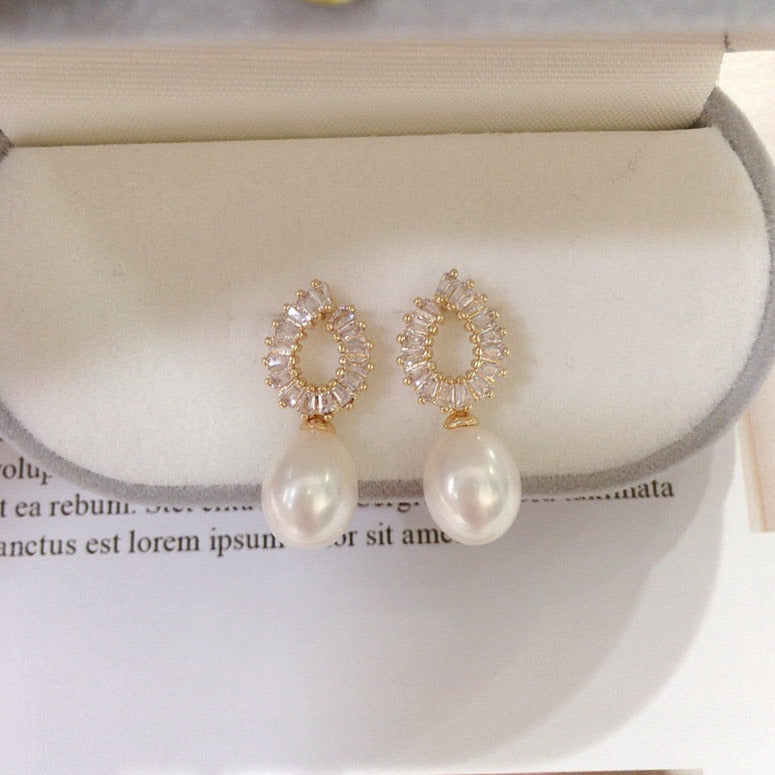 Oval Pearl Zircon Circle Earrings
