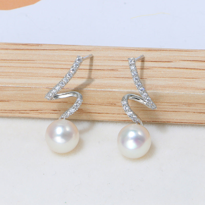 S-Curve Freshwater Pearl Earrings