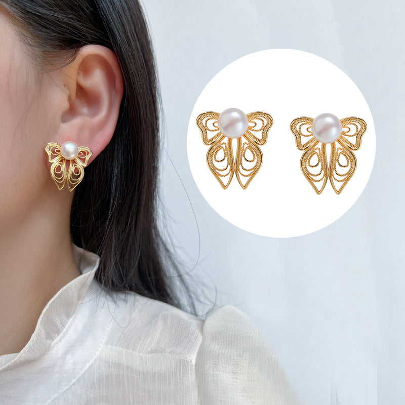 Filigree Hollow Butterfly Pearl Earrings