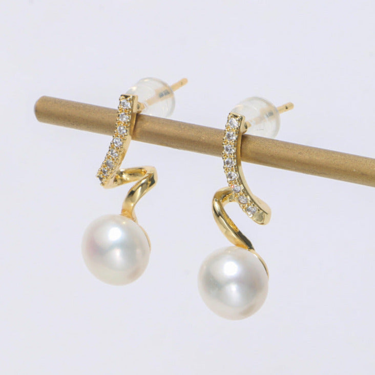 S-Curve Freshwater Pearl Earrings