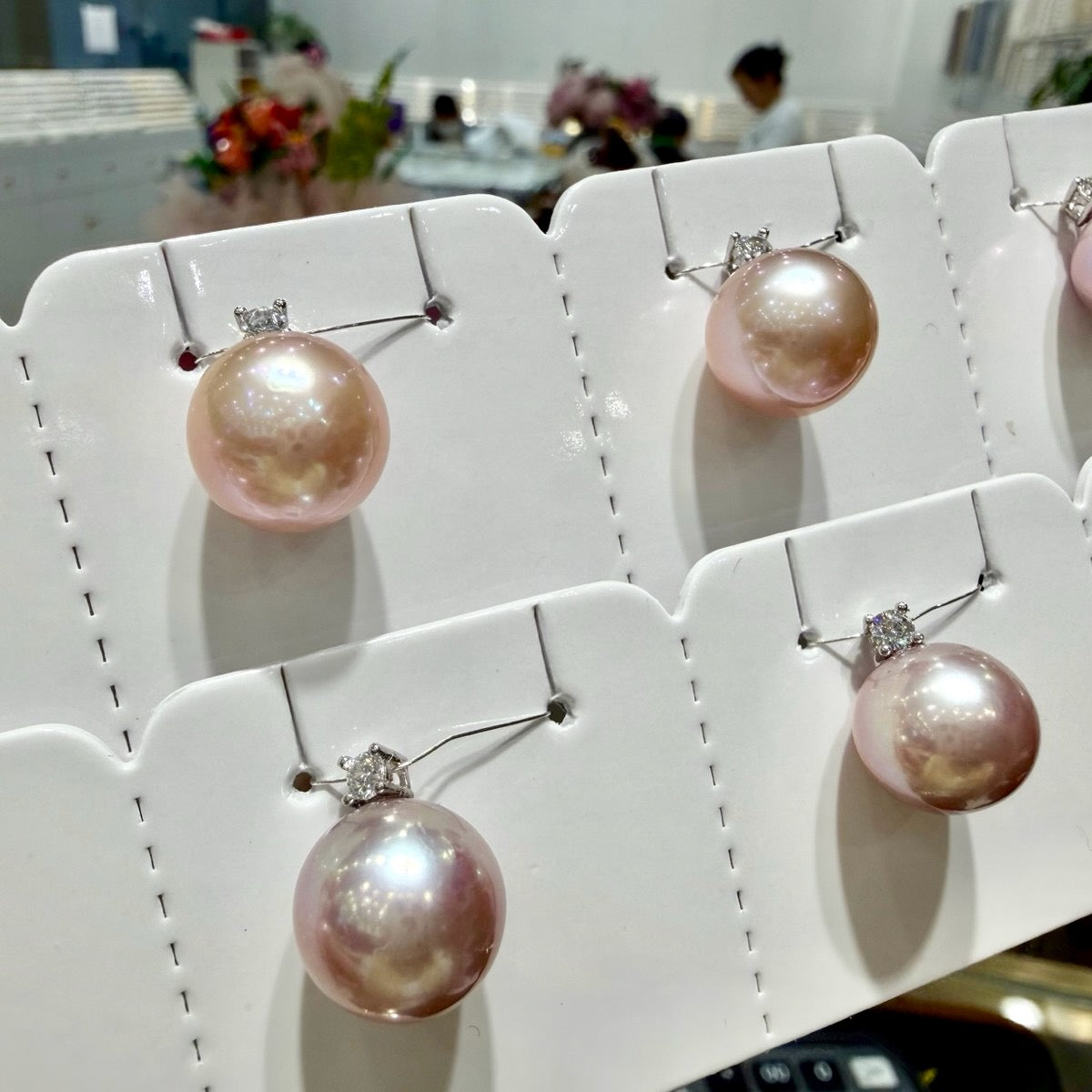 Diana Manta Pink Pearl Necklace, 12–13mm featuring 12–13mm manta pink freshwater edison pearl