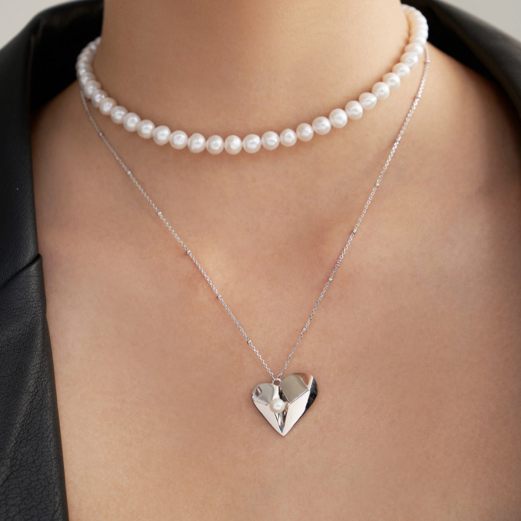 Pearl in Heart Modern Necklace -18kGold on Silver