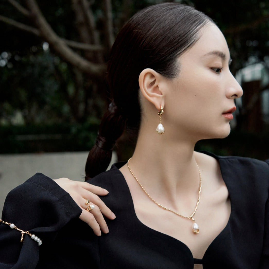 Love Holder Pearl Earings/Necklace- 18kGold Silver