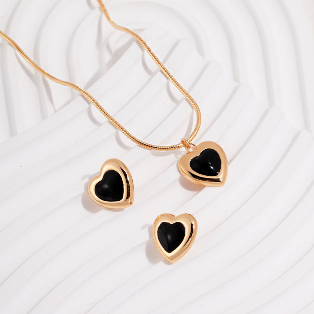 Black Agate Heart Pendant Necklace -18kGold on Silver