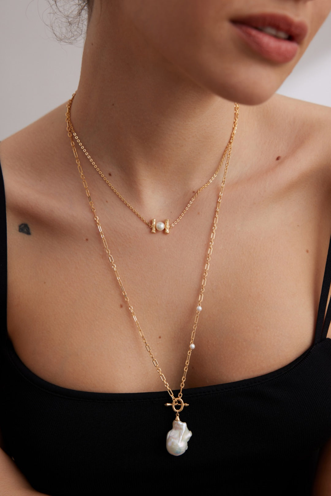 Minimalist H-Shape Pearl Necklace -18kGold on Silver