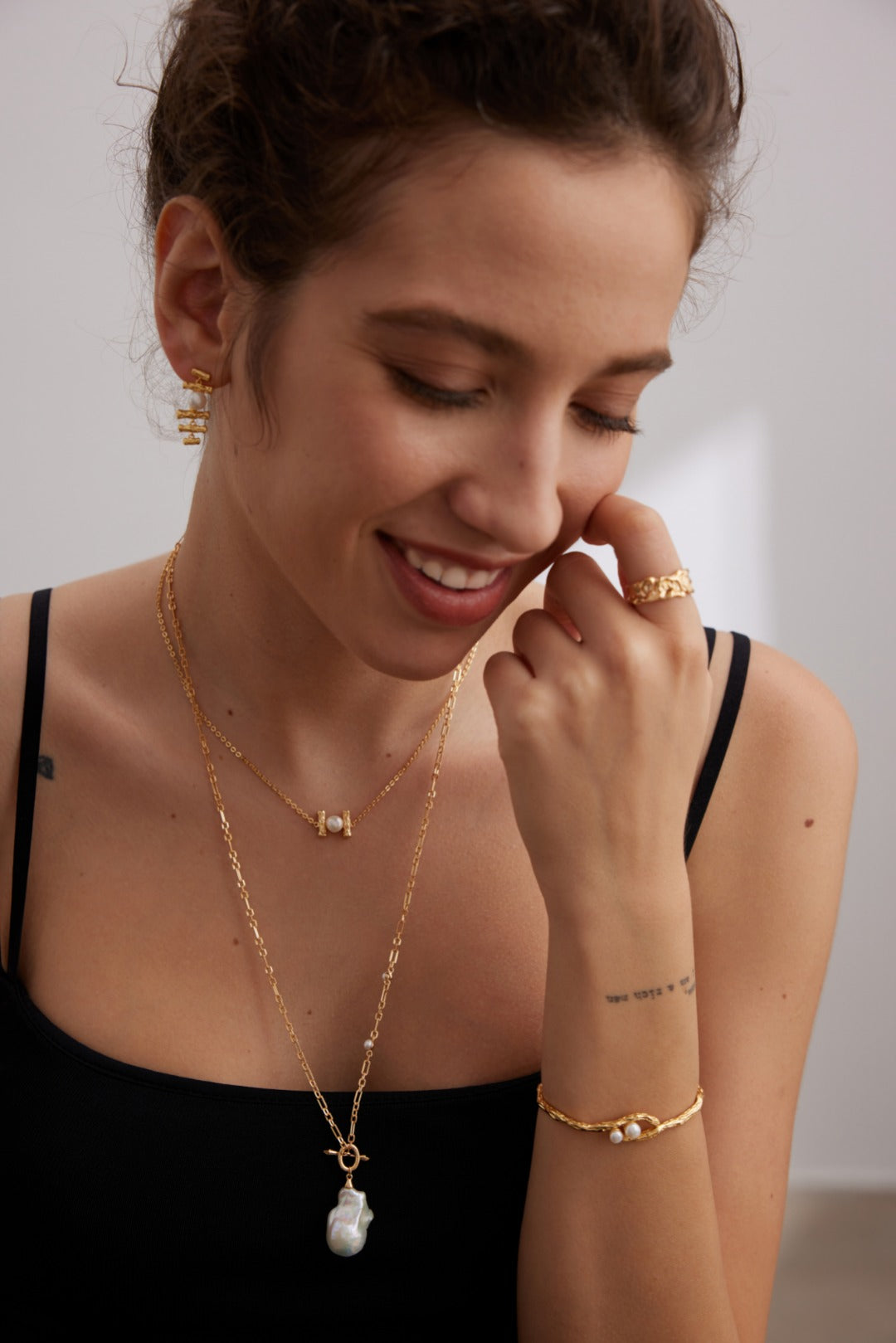 Minimalist H-Shape Pearl Necklace -18kGold on Silver