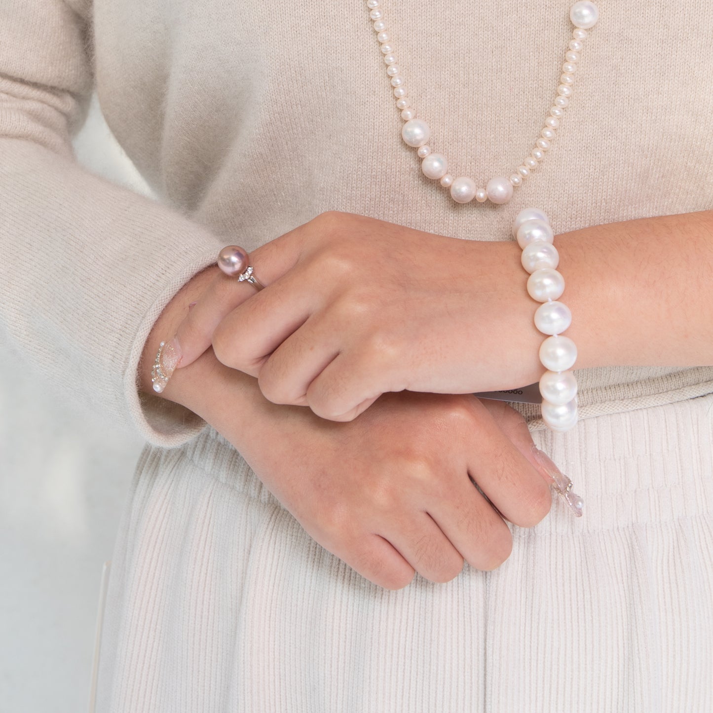 14mm Round White Pearl Bracelet