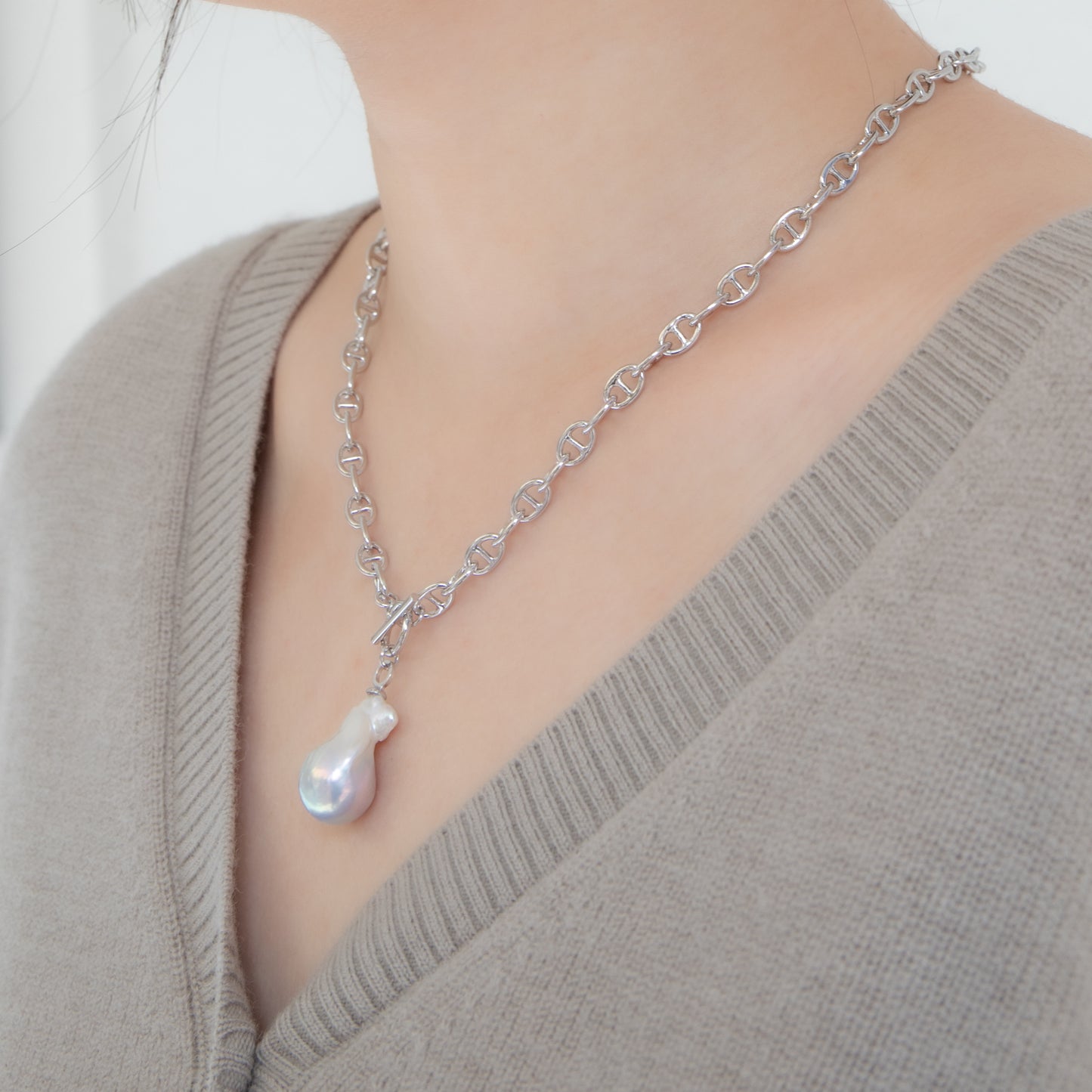 Large Baroque Pearl on Rock-Star Chain Necklace