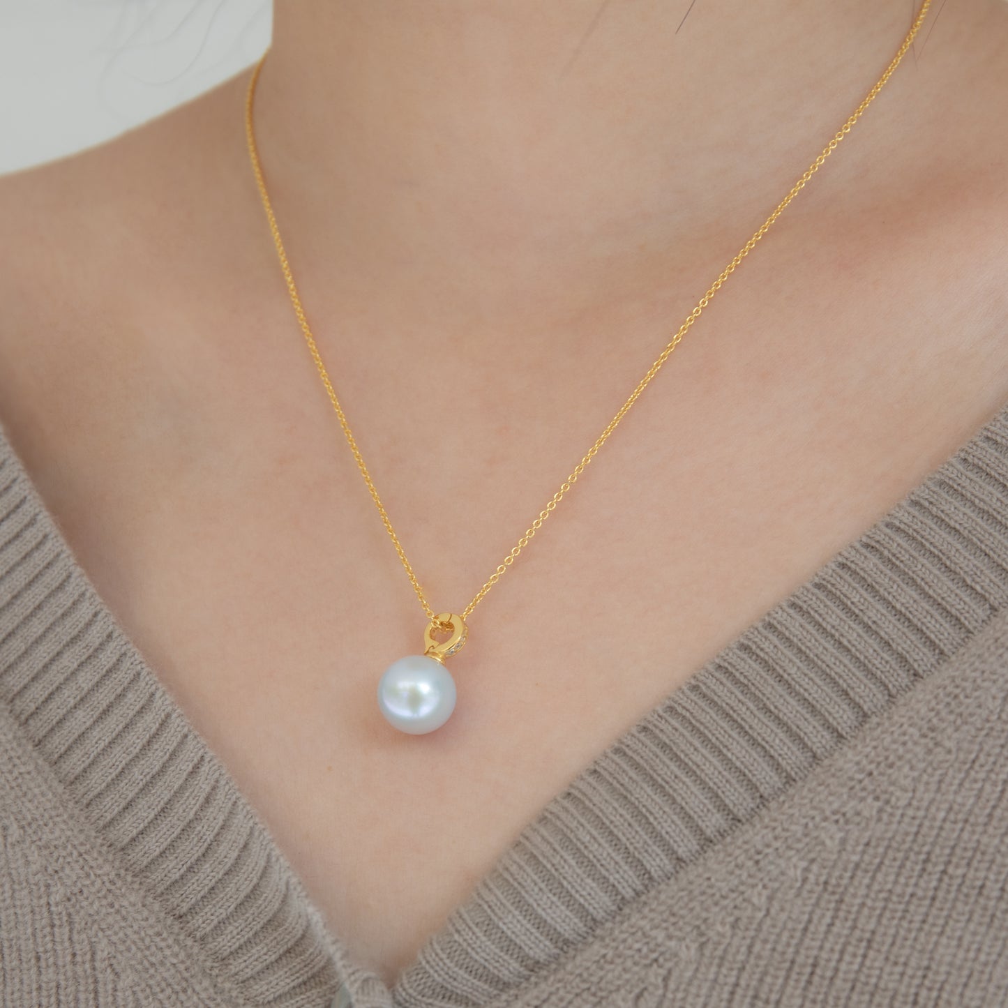11-12mm Edison Pearl Pendant-Cool-Color luster