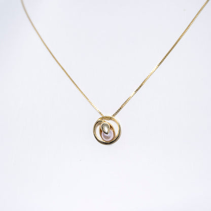 Beloved Halo Bud Pearl Necklace featuring 8–10mm pink freshwater pearl