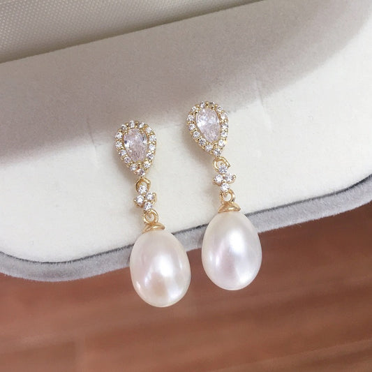 Water Drop Zircon Oval Pearl Earrings