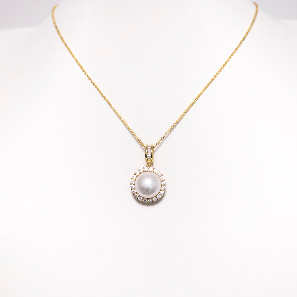 Classic Sunburst Zircon Halo AAA Pearl Necklace