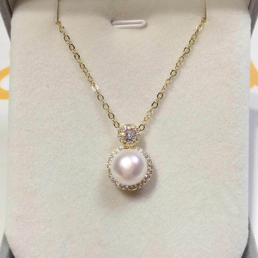Classic Zircon Circled Freshwater Pearl Necklace