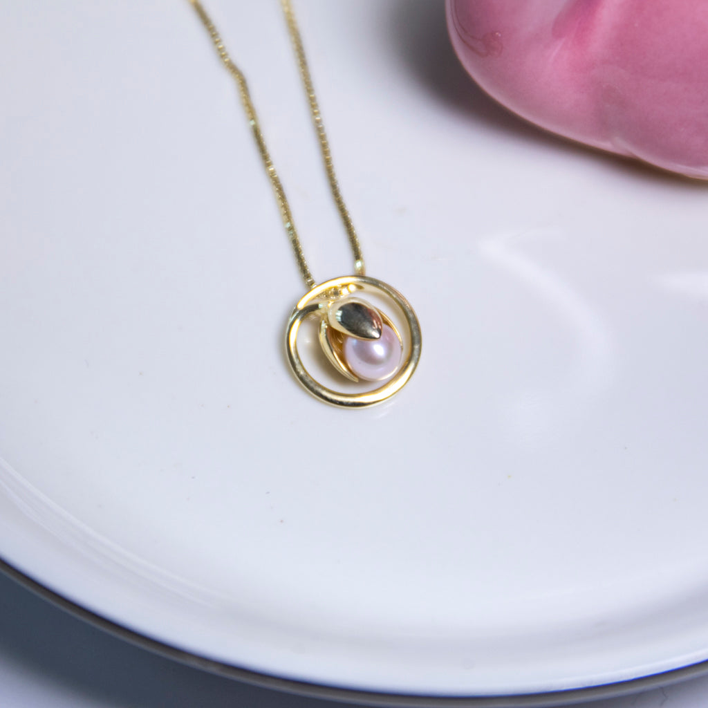 Beloved Halo Bud Pearl Necklace featuring 8–10mm pink freshwater pearl