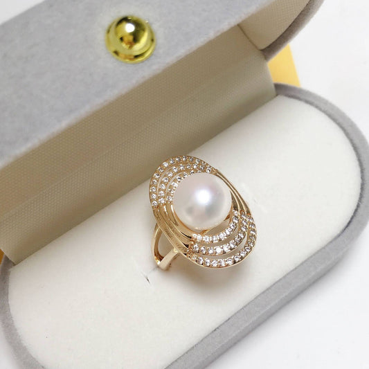 Luxurious Oval Layers Freshwater Pearl Ring