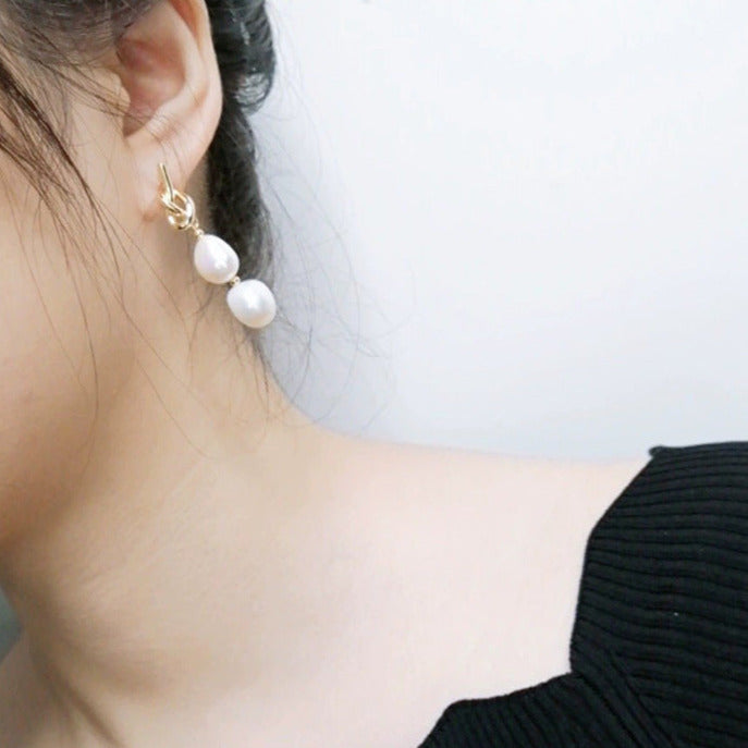 Knot Double Baroque Pearl Earrings