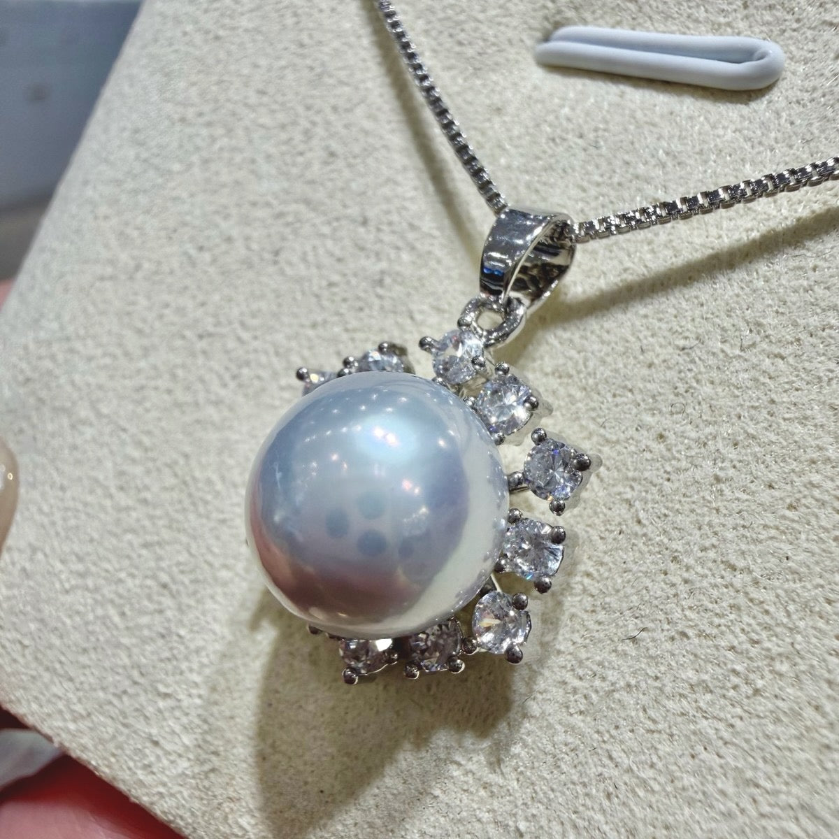 White Freshwater Pearl on Snowflake Zircon Necklace, 10–11mm featuring 10–11mm white freshwater pearl