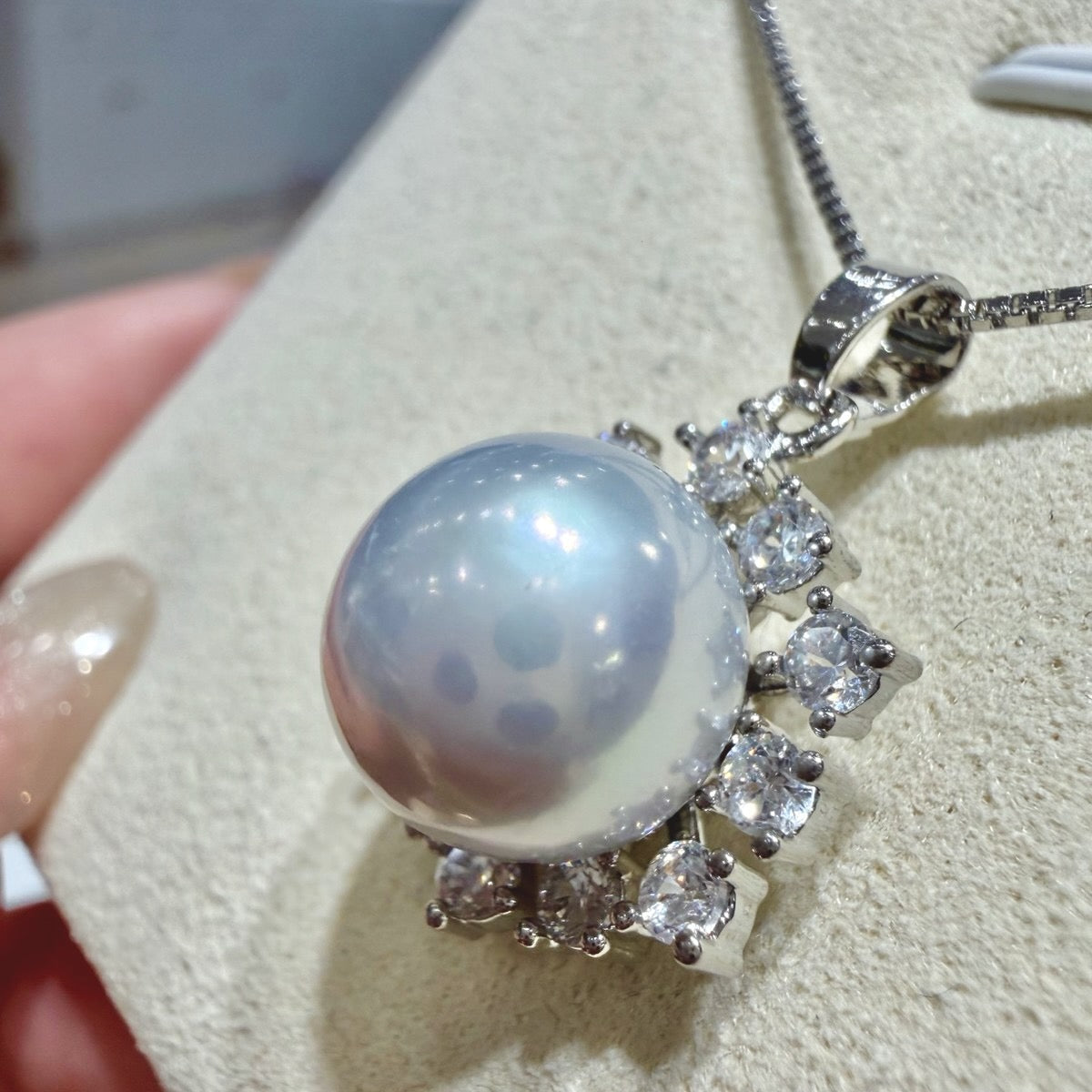 White Freshwater Pearl on Snowflake Zircon Necklace, 10–11mm featuring 10–11mm white freshwater pearl
