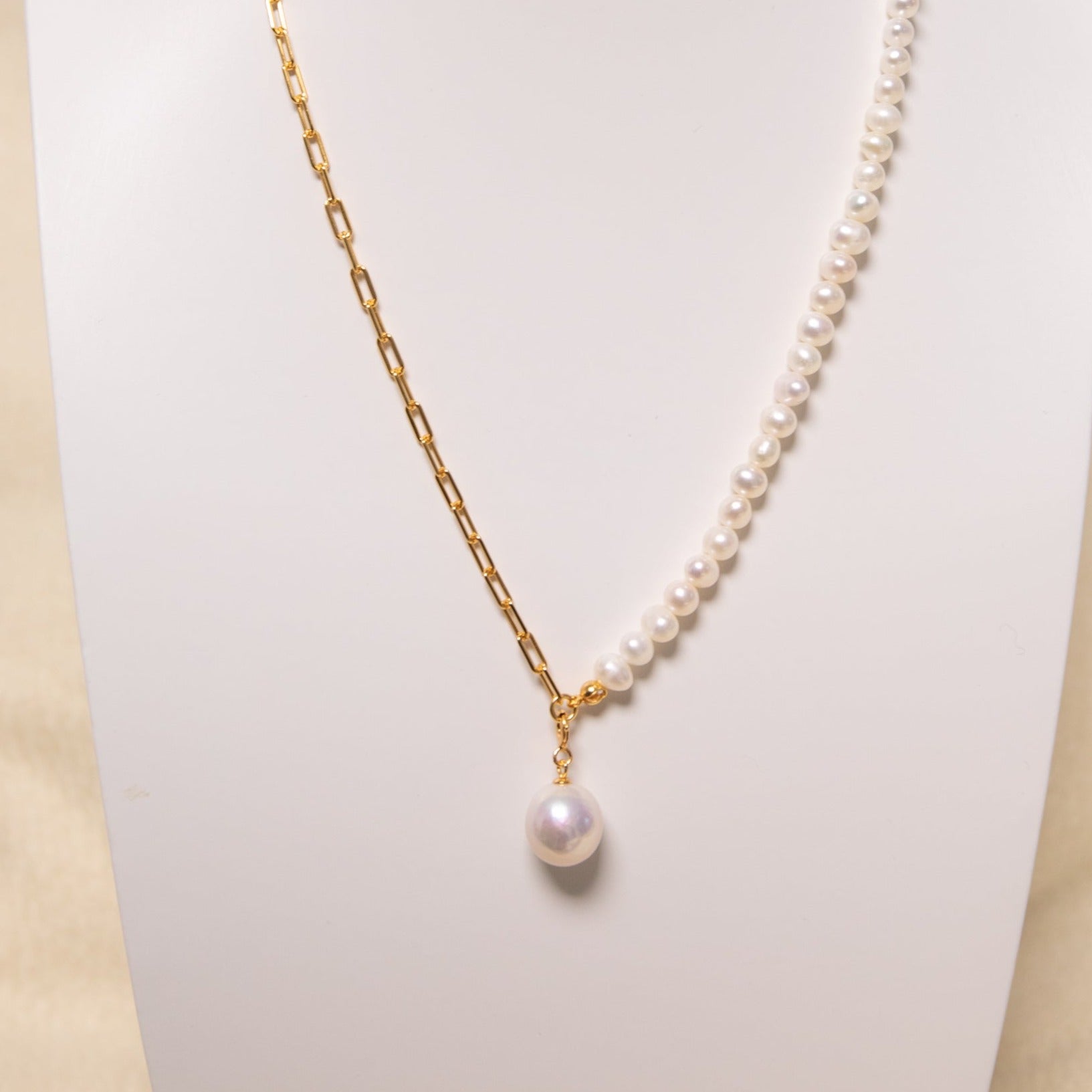 Gold Square Chain match Pearl necklace with Round Pearl Pendant