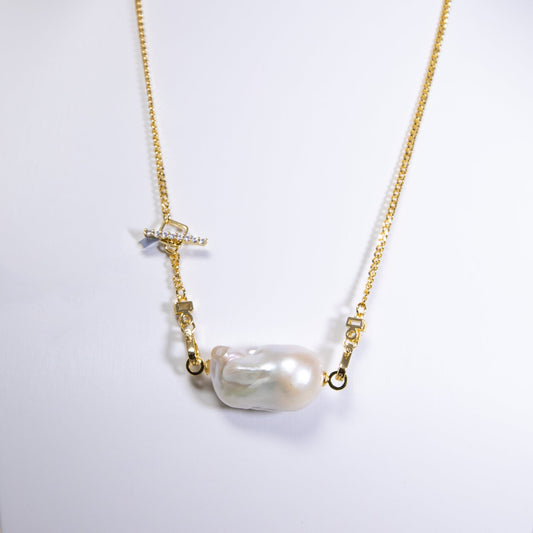 Large Baroque Pearl on Roman Chain Necklace