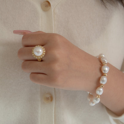 Sun-Shape White Round 13mm Pearl Ring on Zircons Setting